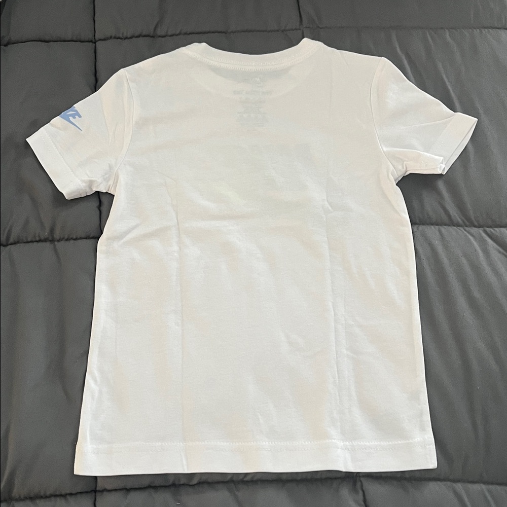 NWT - Nike White Tee with Blue and Green Logo - 4T - Picture 2 of 5